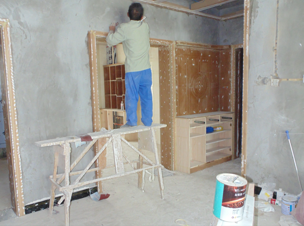 冒高溫戰酷暑,友情漆代理確保工程按時完工 冒高溫戰酷暑,友情漆代理確保工程按時完工