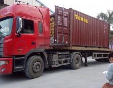 提升質(zhì)量與服務(wù),友情漆出口范圍在擴(kuò)大 提升質(zhì)量與服務(wù),友情漆出口范圍在擴(kuò)大